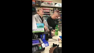 Couple of Spice Zombies working at the Gas Station ....