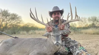 South Texas whitetail deer hunting  Opening day 2022 at Thompson Hunting Lodge !! #hunting