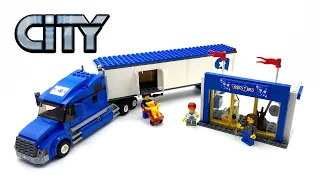 LEGO City Toys “R” Us Truck (7848) - Speed build