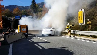 2017 PKW Unfall Pians - Feuer bei Elektroauto