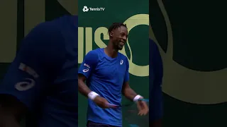 Gael Monfils IMPOSSIBLE Trickshot!