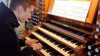 Playing BUXTEHUDE on the 'Sonnenorgel' in Görlitz (Mathis IV/91 - St. Peter und Paul) - Paul Fey