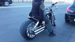 Harley-Davidson V-rod custom 280mm rear tire!