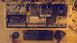 Korg Volca - Melodic Techno Jam