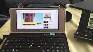 Sony Vaio P vs Fujitsu Lifebook UH900 comparison - which netbook / UMPC was better for its time?