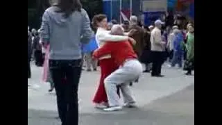 Конкурс на самый смешной танец)))