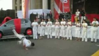 Grupo Axe Capoeira-Almaty-Video1