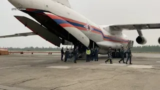 Тульские спасатели прилетели в Якутию – видео
