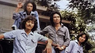 KOES BERSAUDARA - KEMBALI (1977)