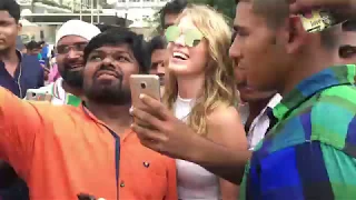 Selfie Rampage In Mumbai, India