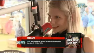 3FM- Aurora kwam langs in de studio op lowlands (Sanderdome)