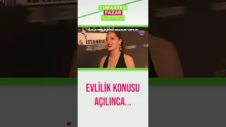 Hazal Altınbilek evlilik konusu açılınca sohbetten sıyrılmanın yolunu aradı! #shorts #magazin