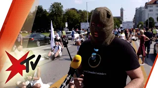 Auf der „Querdenker-Demo“ unterwegs: Was bewegt die Corona-Leugner? | stern TV