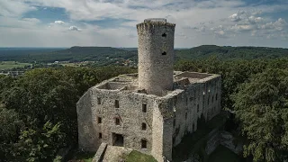 Ilu wściekłych Czechów zmieści się na wozie bojowym? Odcinek 2 - Zamek Lipowiec