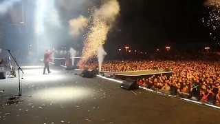 Lucas Sugo - Fiesta Nacional del Lago (En Vivo) [El Calafate]