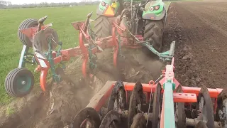 Kverneland ploughing